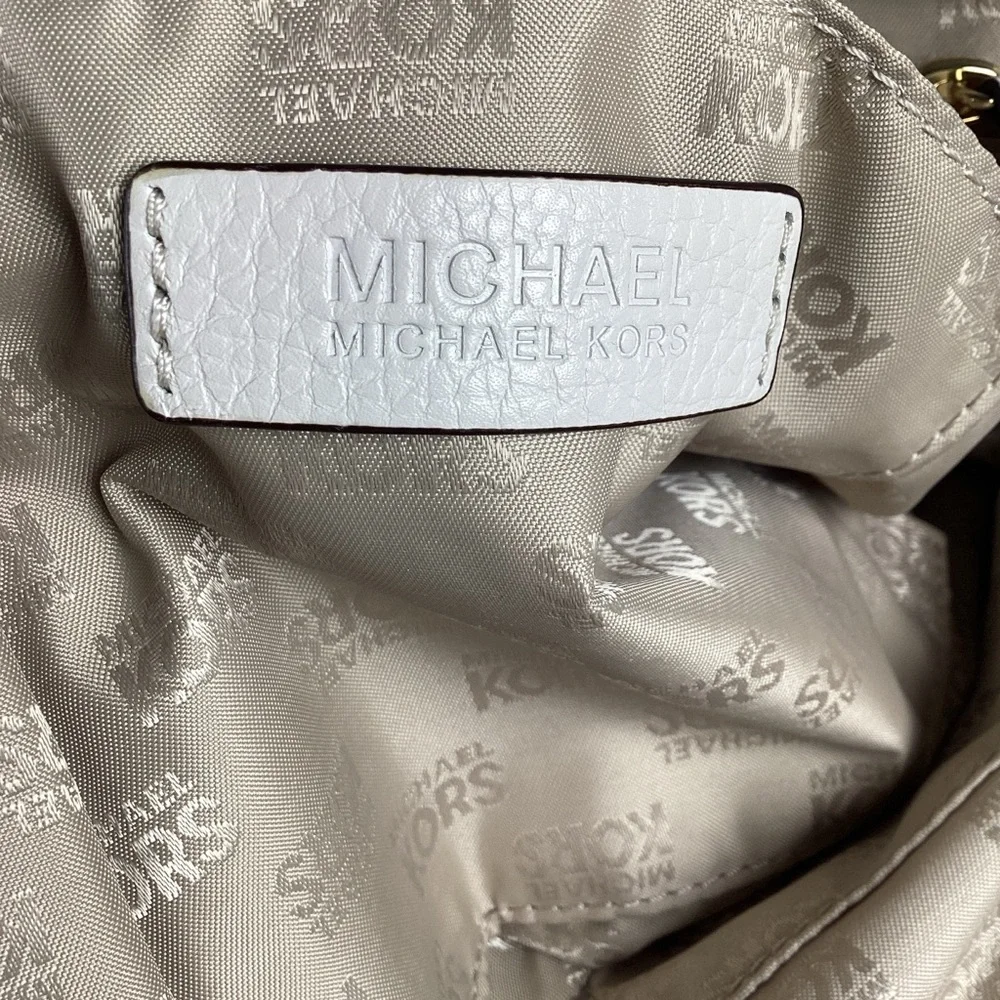 MICHAEL Michael Kors White‎ Hobo Bag Boho Buckle Purse